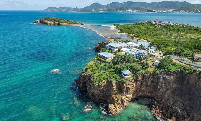 Nettle Bay Villa | Experience Esprit de la Mer: Oceanfront Bliss Awaits