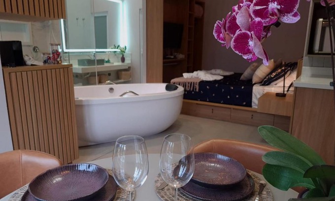 Brotas Apartment | Unforgettable Stay at Esquina Brotense with Hot Tub Access