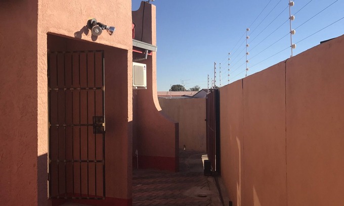Windhoek House | Welcoming Essence of Africa Guesthouse with Family-Friendly Amenities