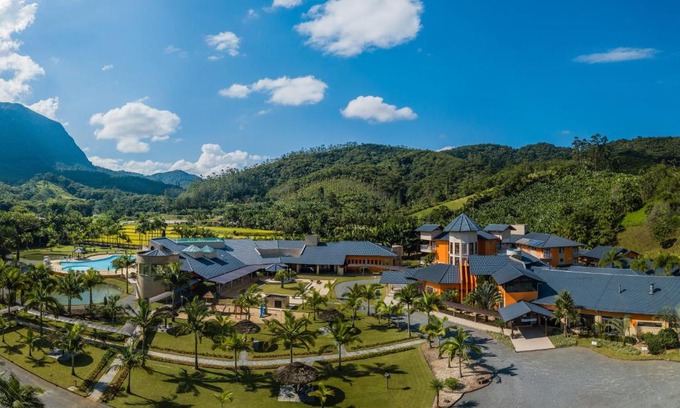 Jaragua do Sul Hotel | Discover Estância Ribeirão Grande: Pet-Friendly Getaway