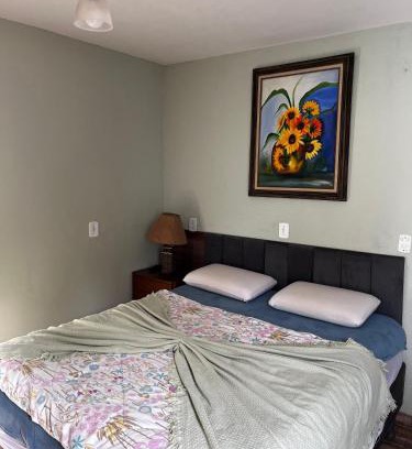 Botucatu House | Cozy Studio Retreat in Botucatu with Family & Pet Amenities