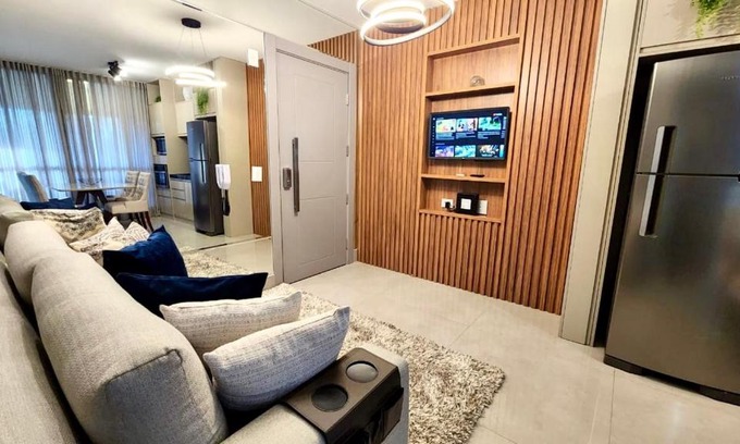 Jardim dos Estados Apartment | Stylish Vertigo Studio with Smart TV and Pool Access