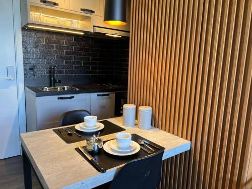 Matriz Apartment | Modern Studio in Central Location Near Batel, Rated 10/10