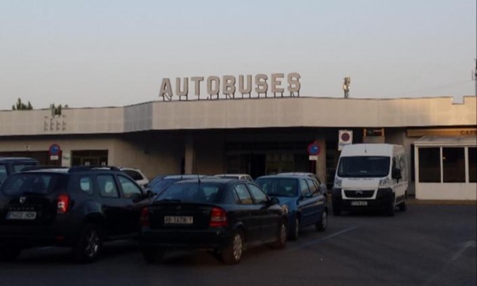 Albacete House | Pet-Friendly Comfort at Estación Bus Rooms for Families