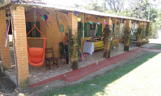 Cristalina House | Pet-Friendly Estalagem das Estrelas with Pool & Family Amenities