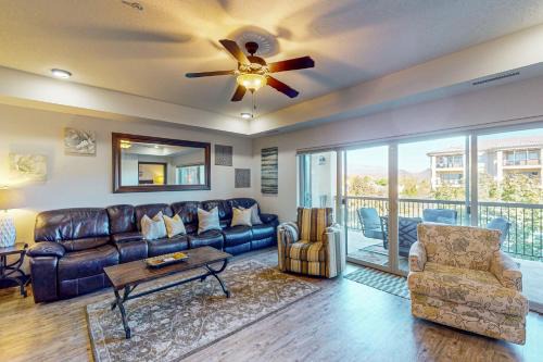 St. George House | Estancia Hideout