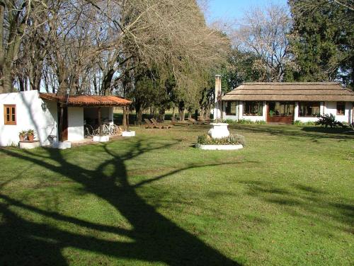 San Antonio de Areco Hotel | Relax at Estancia La Cinacina with a Hot Tub Oasis