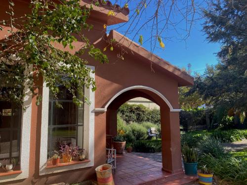 Rio Cuarto Hotel | Outstanding Estancia Urbana: Pet-Friendly with Pool & Dining