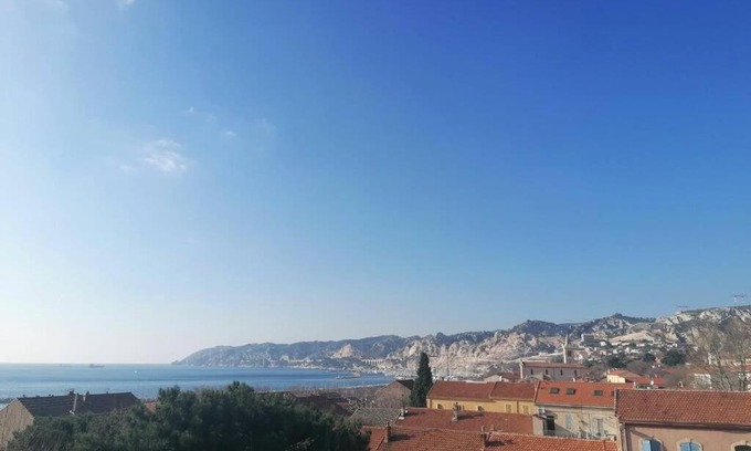 16th Arrondissement Apartment | Beautiful Estaque: 4 Rooms with Breathtaking Views