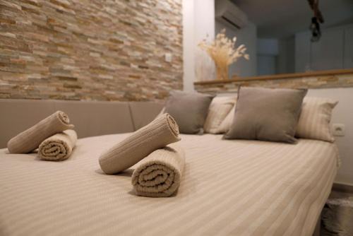 Siska District Apartment | Experience Esti’s Oasis: Guest Rated 9.8 for Relaxation