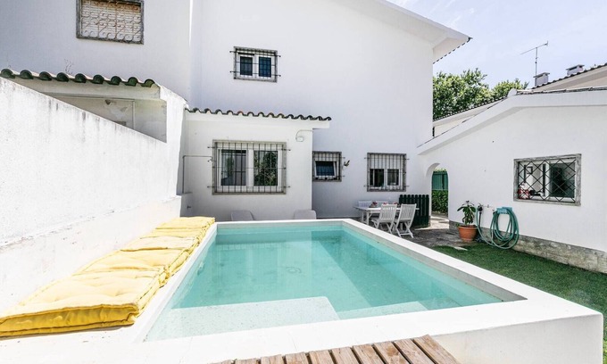 Estoril Villa | Estoril Beach Villa.