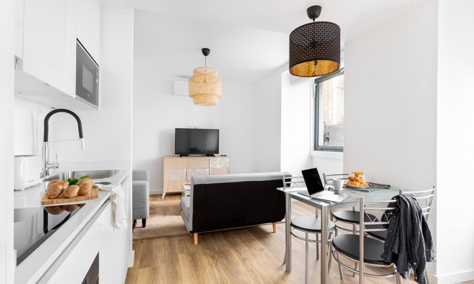 Santa Isabel Apartment | Discover Comfort at Estrela Delight by Homing
