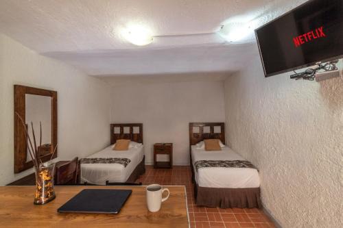 Chapalita Apartment | Budget-Friendly Estudio 13 in Vibrant Chapalita
