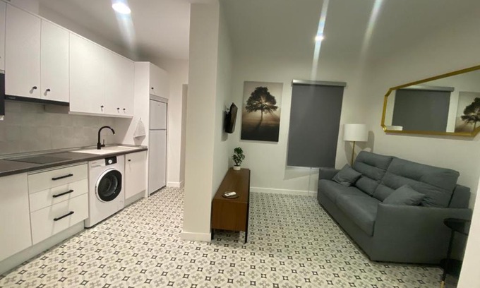 Daimiel Apartment | Exceptional Estudio El Soportal de la Plaza for Families