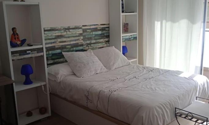 Ciudad Real Apartment | Inviting Studio with Private Terrace and Child-Friendly Space