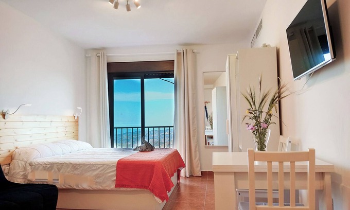 Comares Apartment | Inviting Estudio Panorámico Comares with Spa and Hot Tub