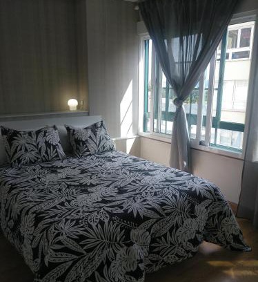 Sada Apartment | Oceanfront Estudio in Sada, A Coruña - Guest Rated 8.7/10