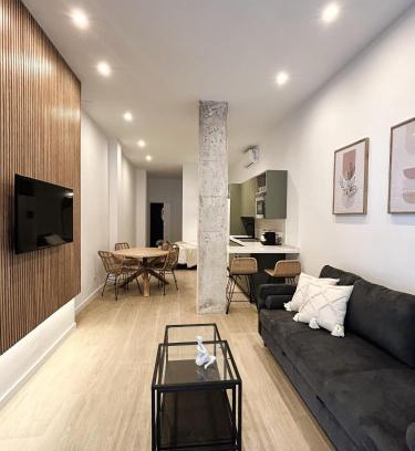 Marxalenes Apartment | Brand New Studio Steps from the Turia Gardens - 4 Stars