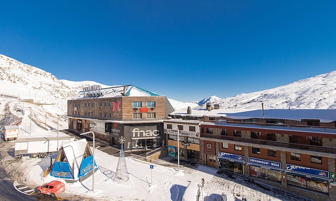 Pas de la Casa Apartment | Pet-Friendly Estudios Cims Pas 3000 with Spa & Kitchen