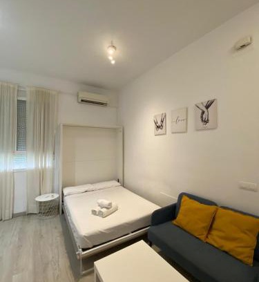 Lagunillas Apartment | Cozy Studio Near Plaza La Merced with Family-Friendly Amenities