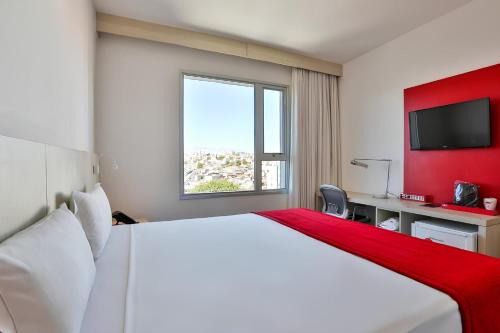 Ipiranga Hotel | Discover eSuites Belo Horizonte Minascasa - Pet Friendly Stay