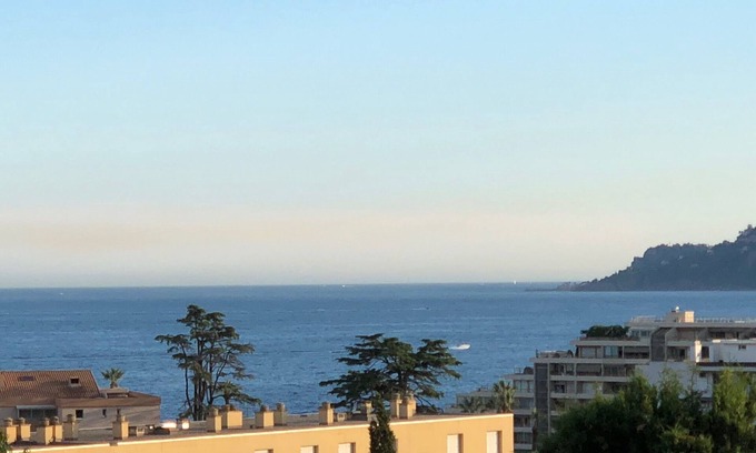 Cannes La Bocca Apartment | Unforgettable Cannes Escape - Oceanfront Apartment with Pool