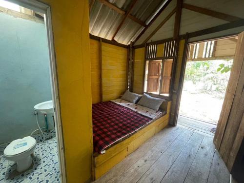 Ranong Cabin | Discover Eternal Forest Beach Bar & Bungalow Oasis