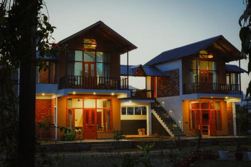 Naukuchiyatal Bed & Breakfast | Ethnic Trail Homestay