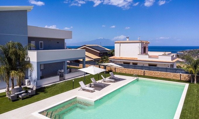 Brucoli Apartment | Experience Ippocampo di Mare at Etna Mare Apt Retreat