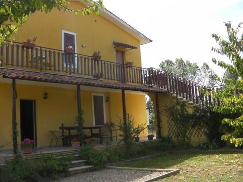Sutri Apartment | Discover Etruria Life: Oceanfront Comfort for All