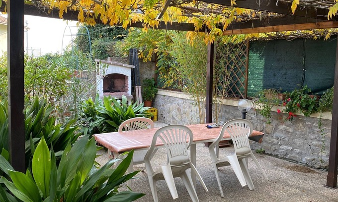 Castel d'Arno House | Inviting Etruscan Residence in Beautiful Perugia