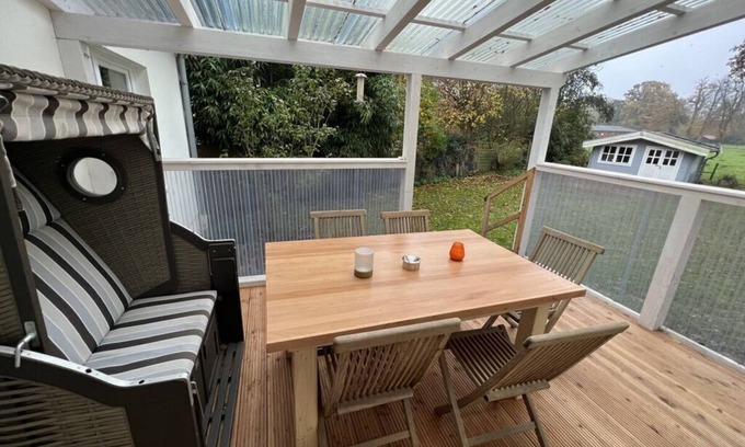 Etzhorn House | Comfortable Stay at Etzhorner Tied 2 with Family-Friendly Perks