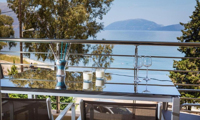 Karavomylos Apartment | Beautiful Eucalyptus Suite with Breathtaking Sea View