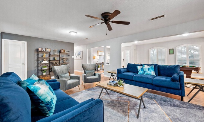 Euless House | Discover Euless Oasis: Family-Friendly Retreat Near DFW