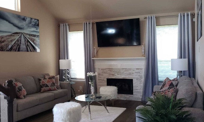 Humble House | Ocean View Oasis at Euphoria Humble - Guest Rated 10/10
