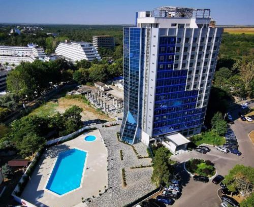 Olimp Apartment | Experience Euphoria Olimp: 4-Star Stay with Pool Access