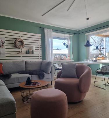 Markdorf Apartment | Ideal Getaway Over the Lake with Ocean View & Hot Tub