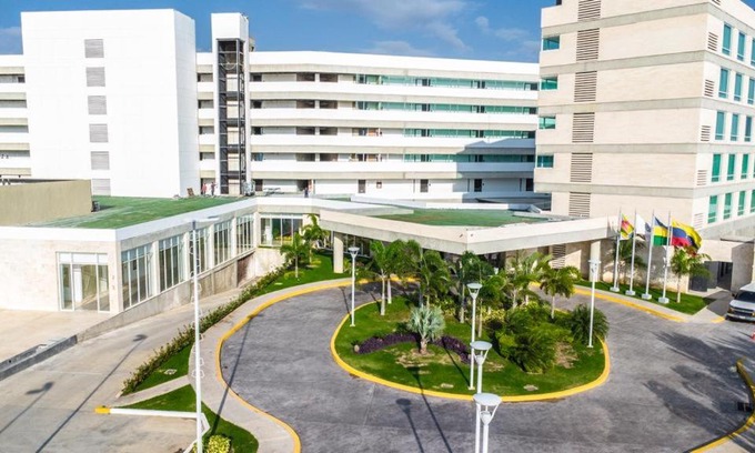 Lecheria Hotel | Experience Eurobuilding Hotel & Suites Lecheria: 5-Star Luxury!