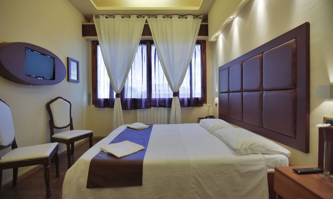 Signa House | Discover EuroHome: Family-Friendly Stay with Spa & Dining