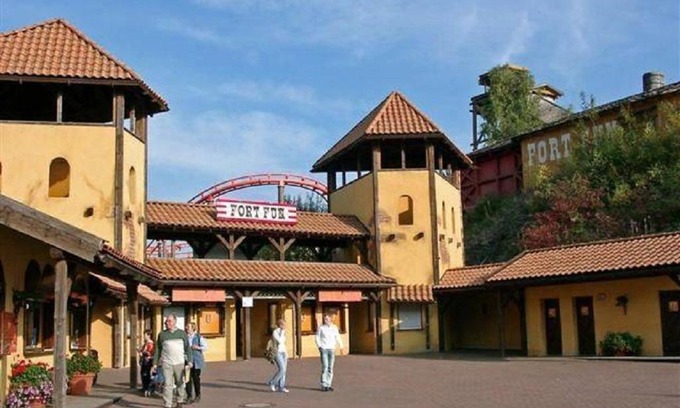 Husen Resort | Family-Friendly Europapark C7: Ideal for All Ages