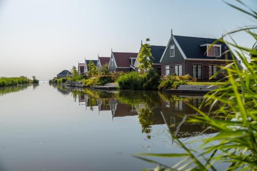 Uitdam Resort | Relax at EuroParcs Poort van Amsterdam with Ocean Views
