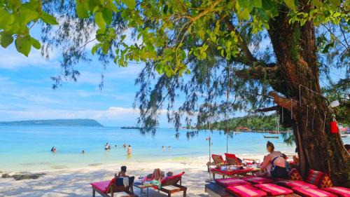 Koh Rong Hotel | Enchanting Oceanfront Bungalow on Koh Rong - 4 Star Stay