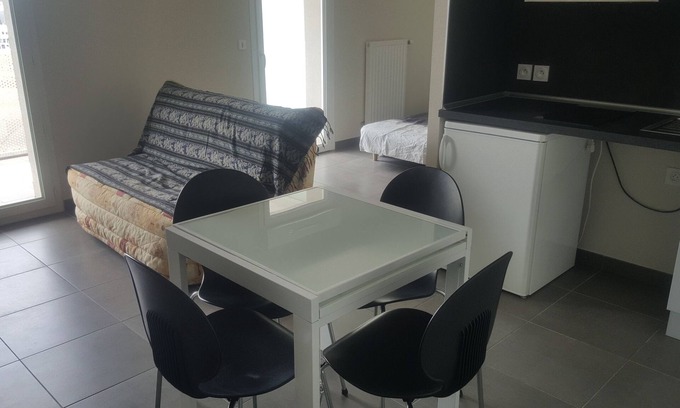 Secteur 1 Apartment | Relaxing Stay at Europole Grenoble Gare Minatec CEA