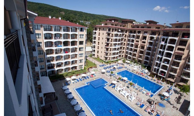 Golden Sands Apartment | Relaxing Europroperties Bendita Mare Apartments with Ocean View