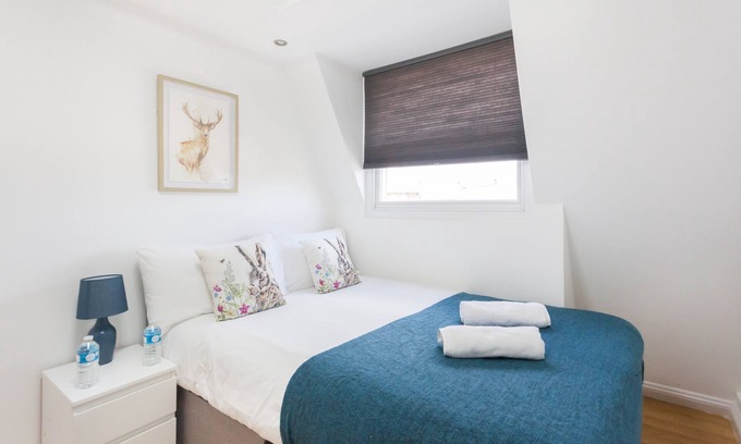 Somers Town Apartment | Inviting Camden Apartments with Breakfast & Family Amenities