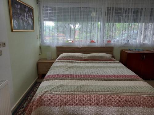 Zalongo House | Family-Friendly Eva Rooms: Guest Rated 9/10 for Comfort