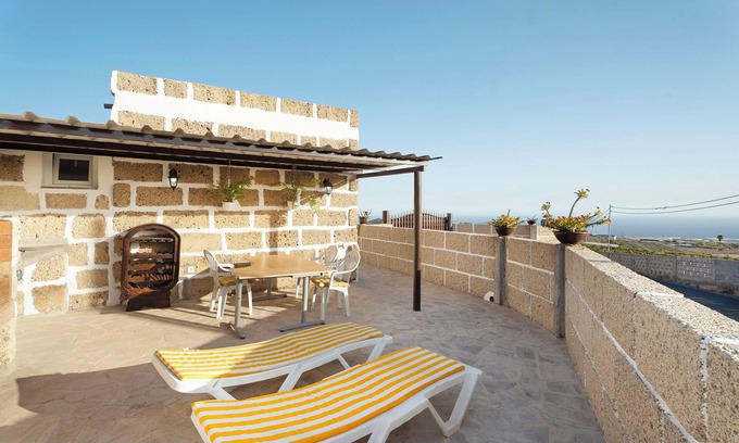 Granadilla de Abona Villa | Seaside Escape: 'Eva' with Private Terrace and Wi-Fi