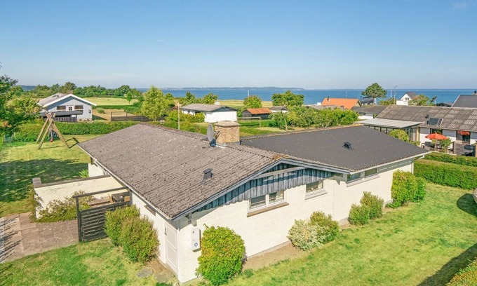 Middelfart House | Experience Oceanfront Bliss at Evald, Steps from the Sea