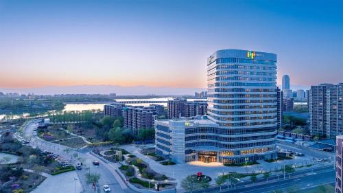 Jinfeng Qu Hotel | Experience EVEN Hotel Yinchuan Yuehai: 4-Star Comfort Awaits