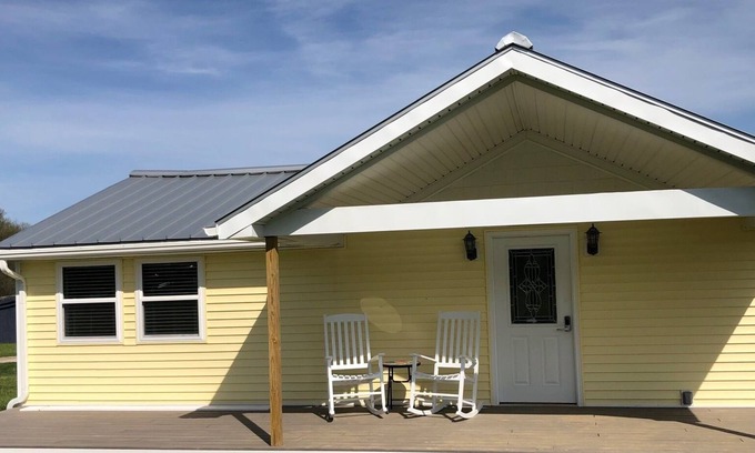 Hiram Cottage | Top-Rated Evening Primrose Cottage with Family-Friendly Amenities